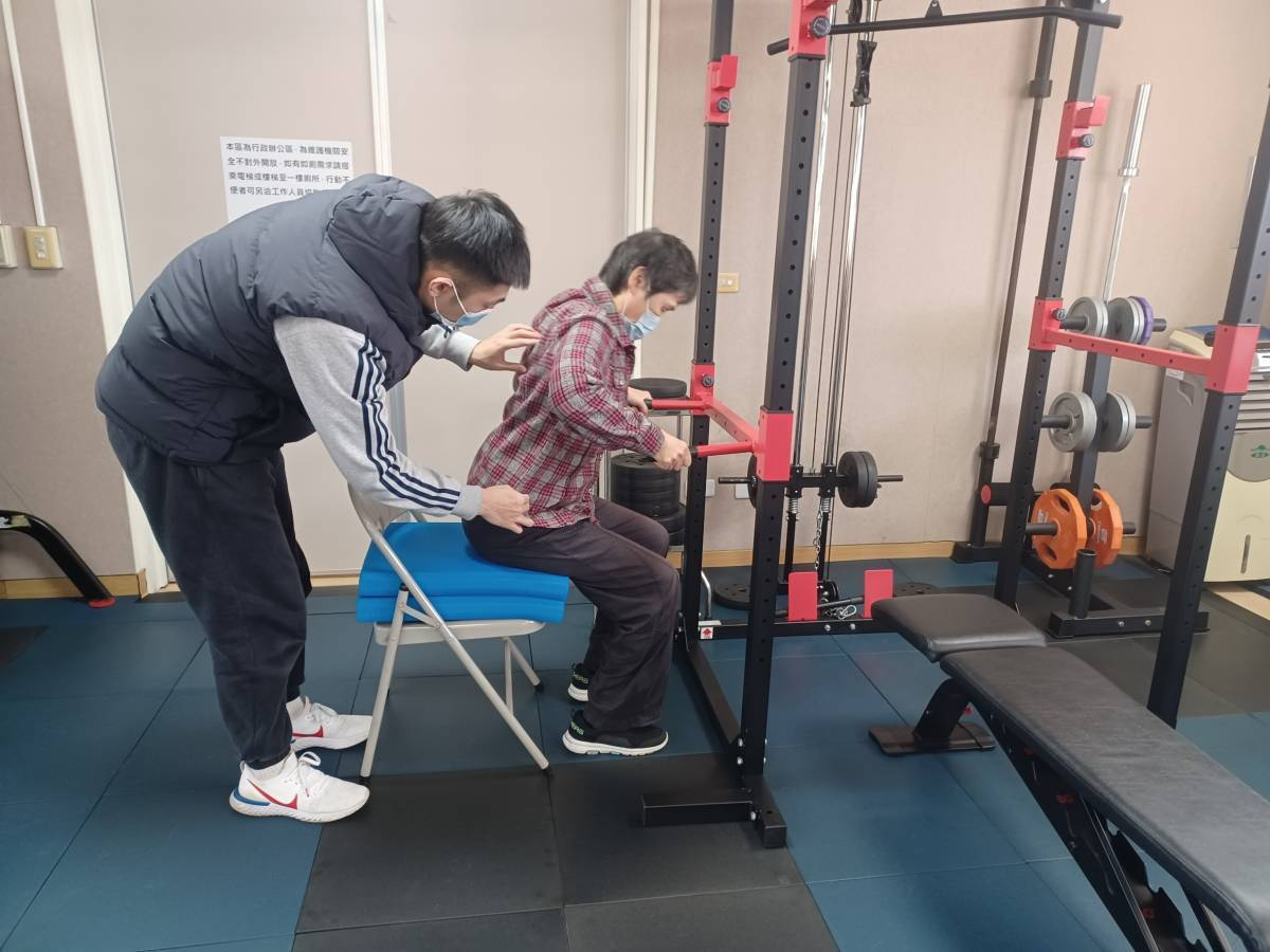 114-02-03姿勢調整正確~健身事半功倍 相本