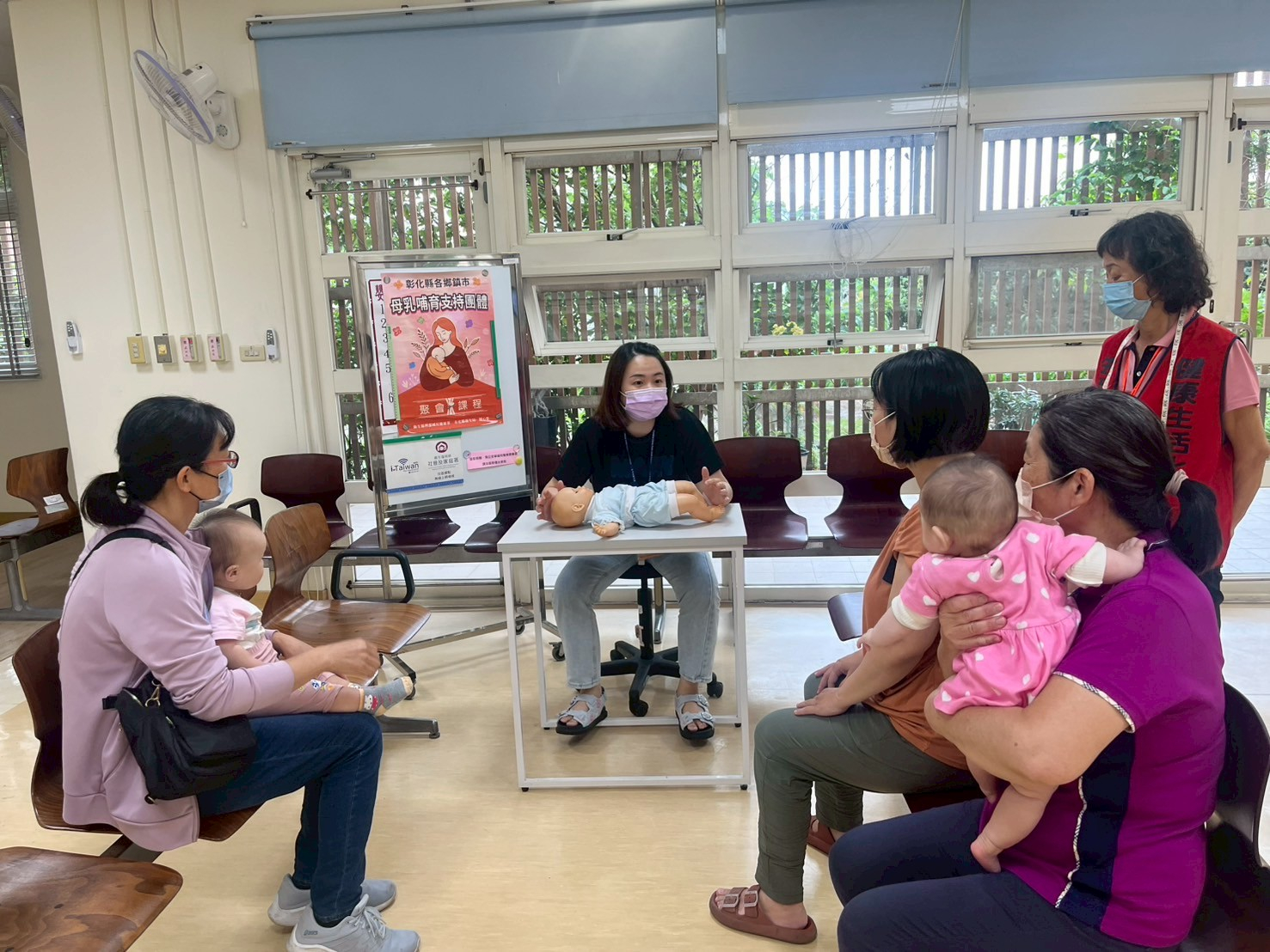 114-05-20母乳哺育支持團體(含嬰幼兒心肺復甦術指導)照片6