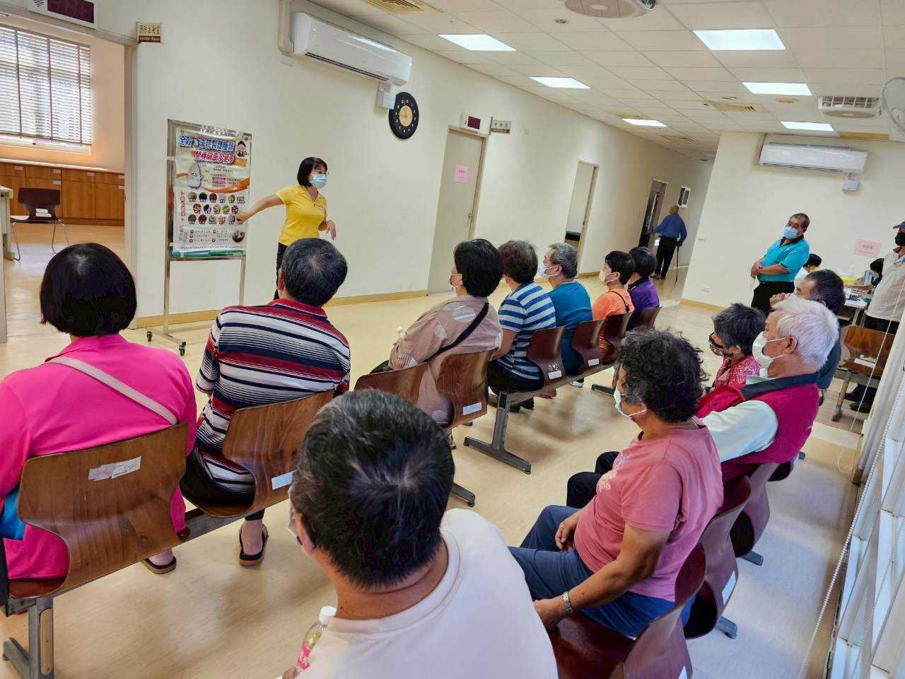 114-08-06營養健康宣導(門診)照片2