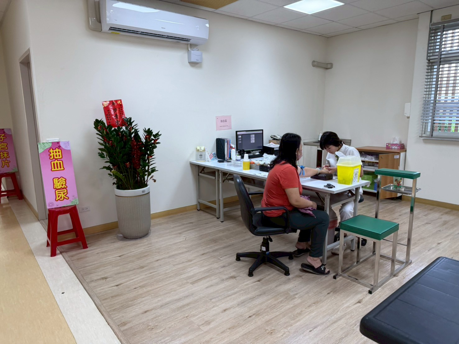 114-10-19健檢設站照片2